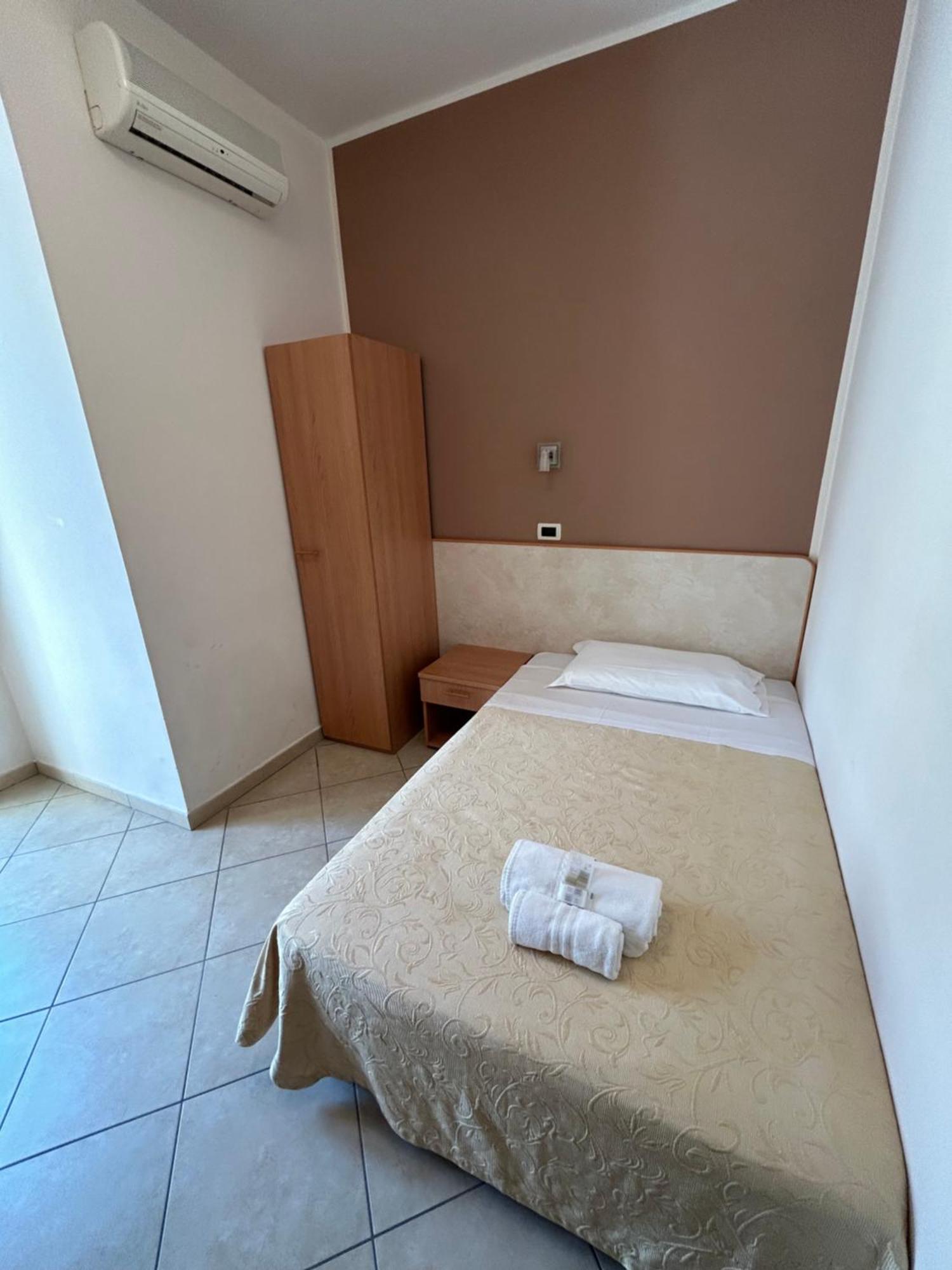 Hotel Favorita Cesenatico Buitenkant foto