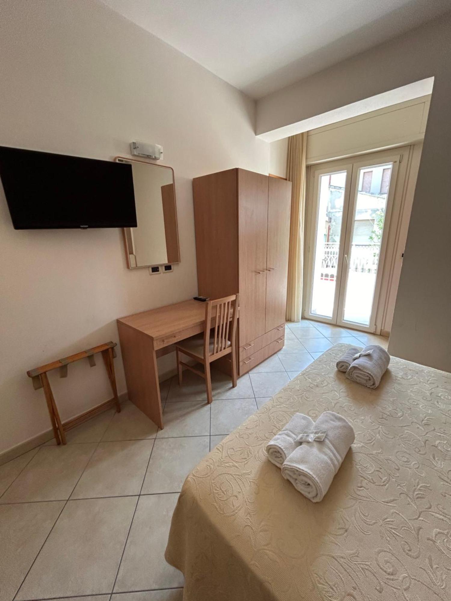Hotel Favorita Cesenatico Buitenkant foto
