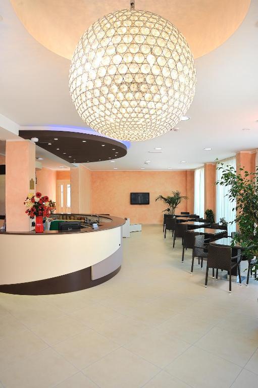 Hotel Favorita Cesenatico Buitenkant foto