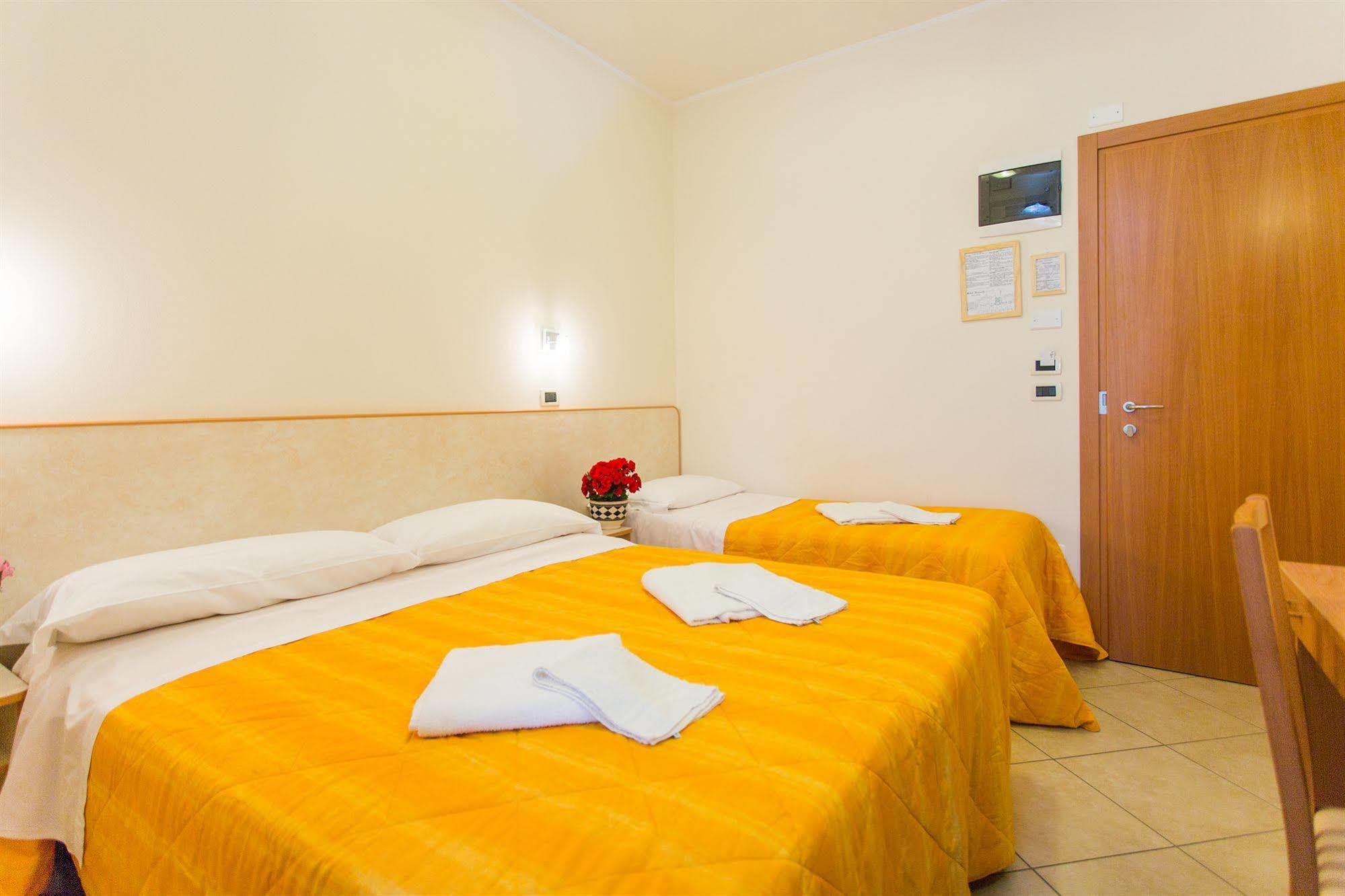 Hotel Favorita Cesenatico Buitenkant foto